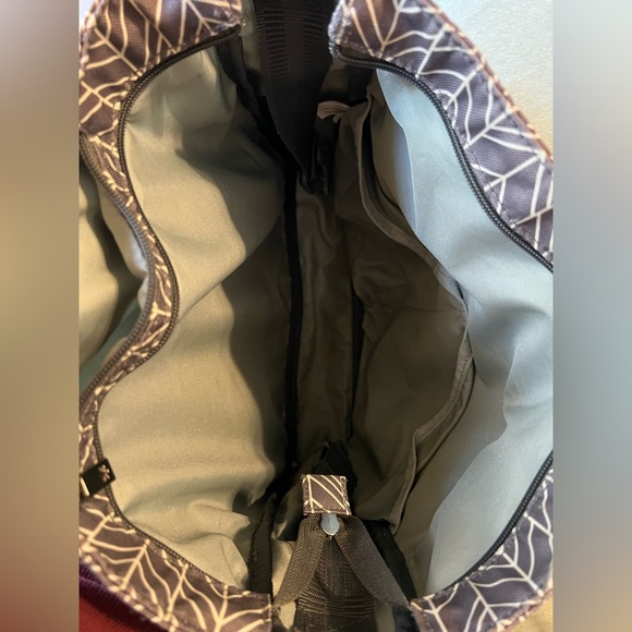 Skip Hop Duo Signature Diaper Bag, Grey Feather - Picture 3 of 6